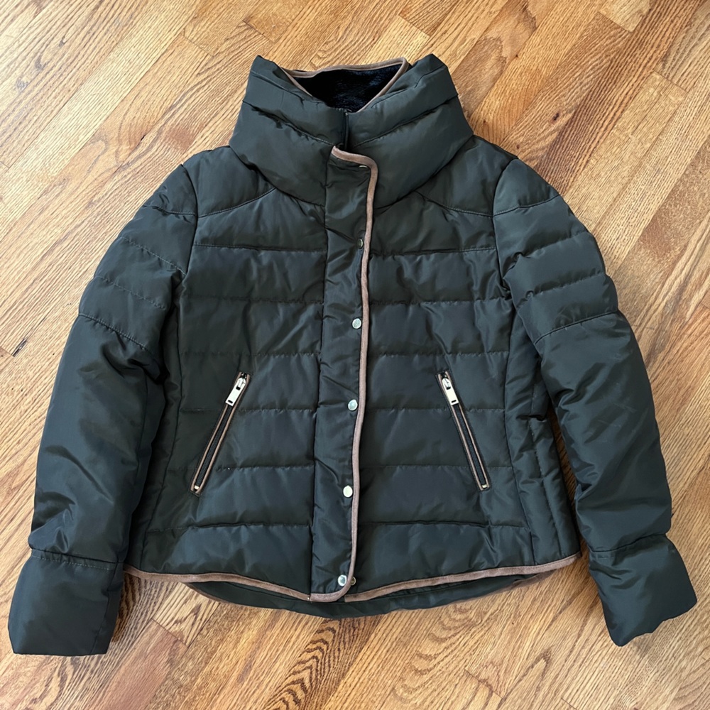 Latte Black hunter green puffer jacket